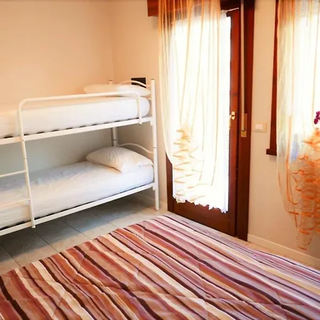 Wohnhaus Krystall Apartment Bibione